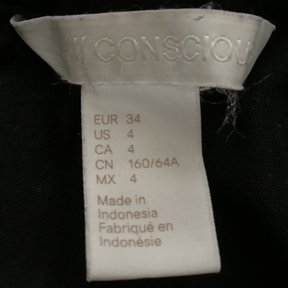 H&M Size: 4 Black Tie-Waist Shorts 100% Lyocell Excellent Condition with Pockets - Picture 5 of 5